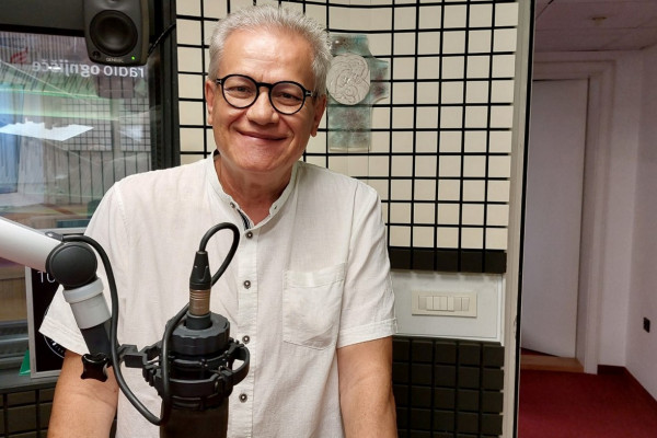 Marko Juhant: Niti ena šola v Sloveniji nima izobešene zastave, na kateri bi pisalo varna šola. Imamo pa varne točke po bankah.